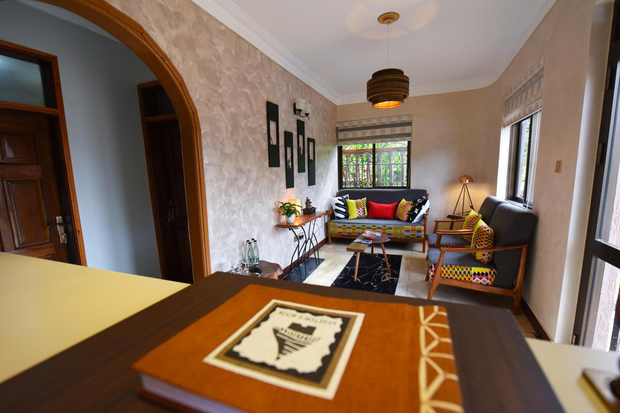 Gazelle Guest House Кампала Екстериор снимка