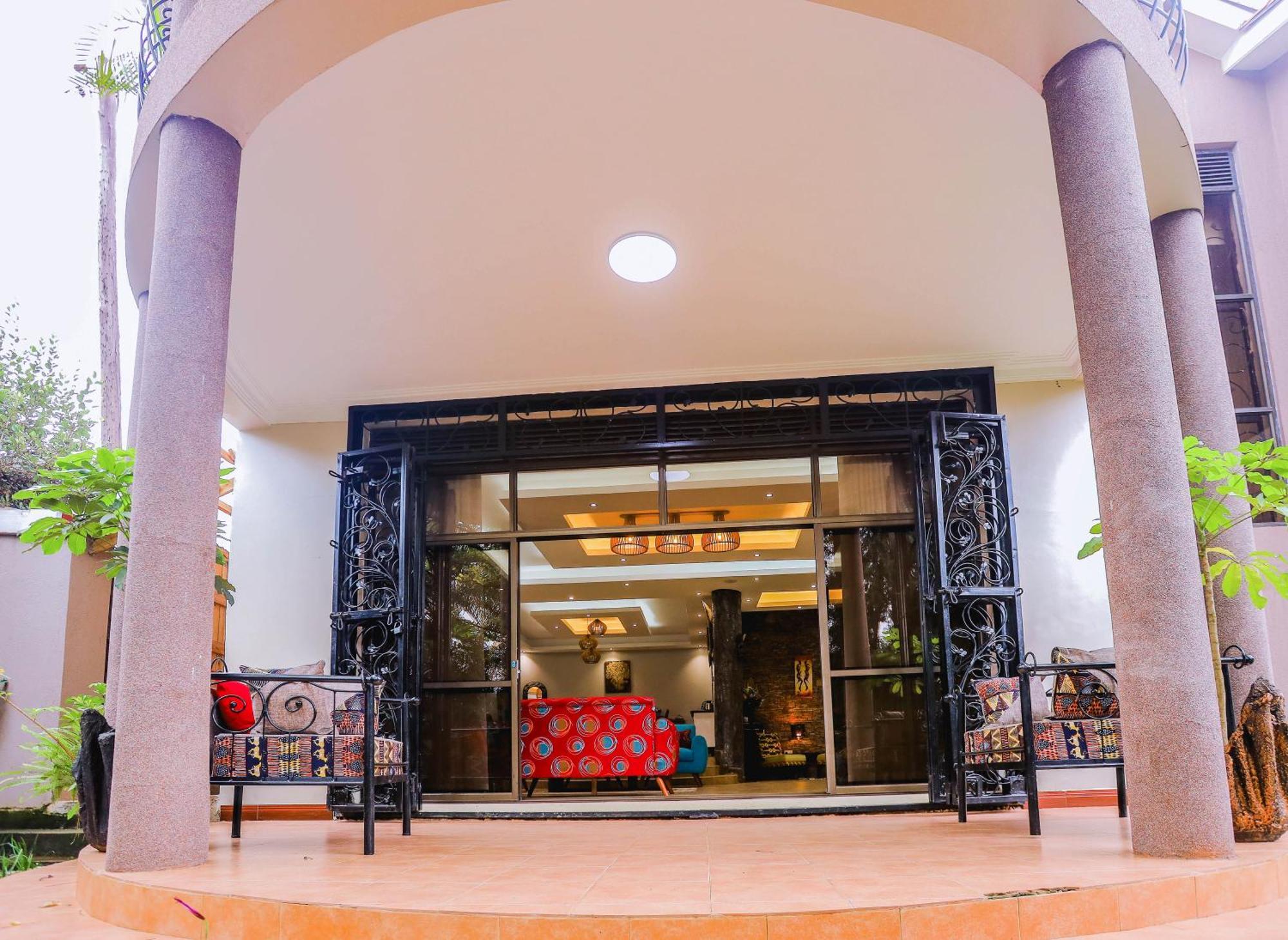 Gazelle Guest House Кампала Екстериор снимка